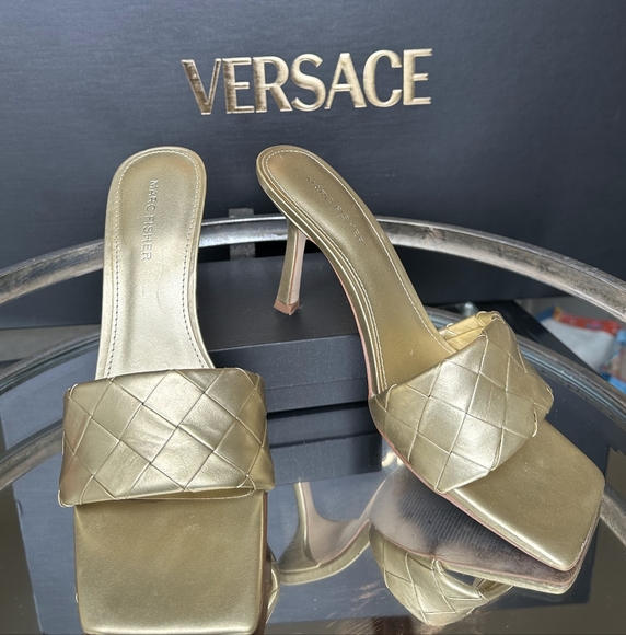 Marc Fisher Pale Gold Heeled Mules - Picture 1 of 3